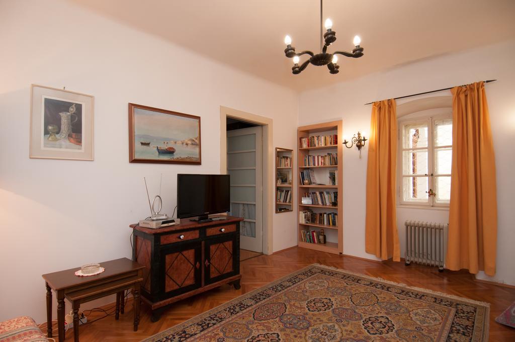 Apartment Villa Minach 沃洛斯科 外观 照片